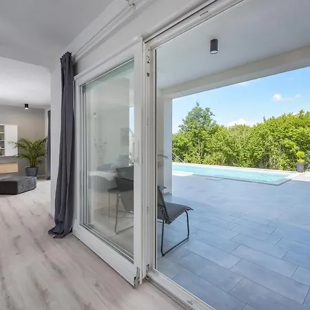 Sanja Villa