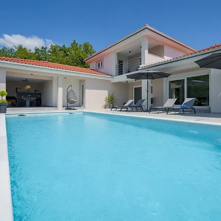 Sanja Villa